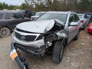 2011 Kia Sorento LX - Exterior Front Left Corner Image